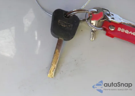 2015 Chevrolet Silverado 1500 2Lt from USA, damaged, VIN 3GCUKREC8FG415199